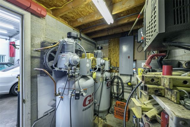 3275 Hills Church Road, Murrysville, PA 15632