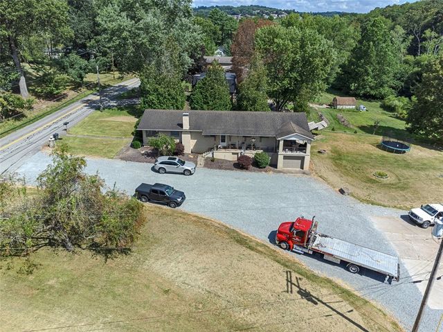 3275 Hills Church Road, Murrysville, PA 15632