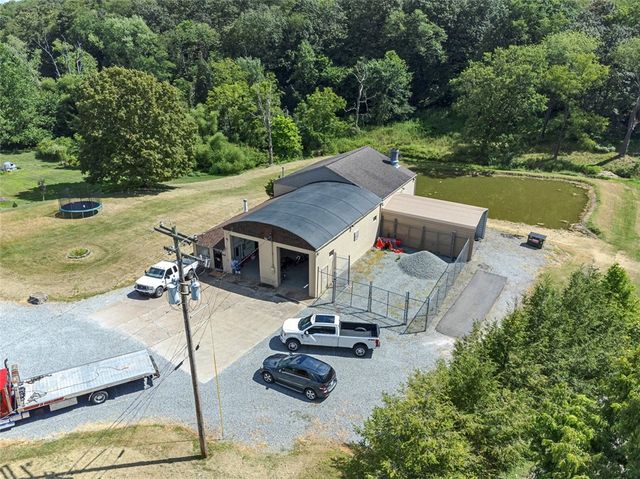 3275 Hills Church Road, Murrysville, PA 15632