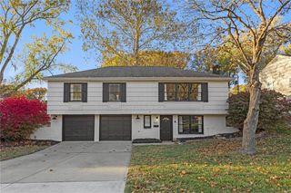 9216 Wedd Drive, Overland Park, KS 66212