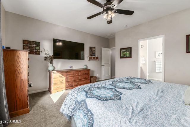 614 N TOMAHAWK Road, Apache Junction, AZ 85119