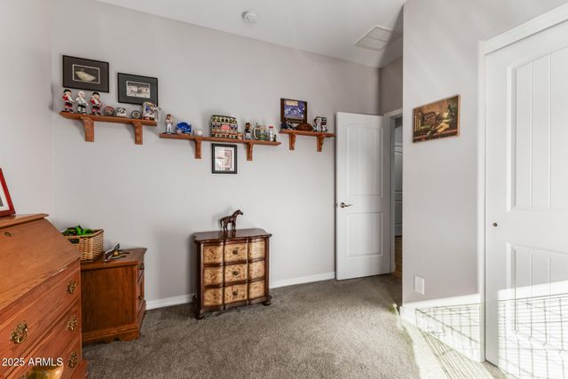 614 N TOMAHAWK Road, Apache Junction, AZ 85119