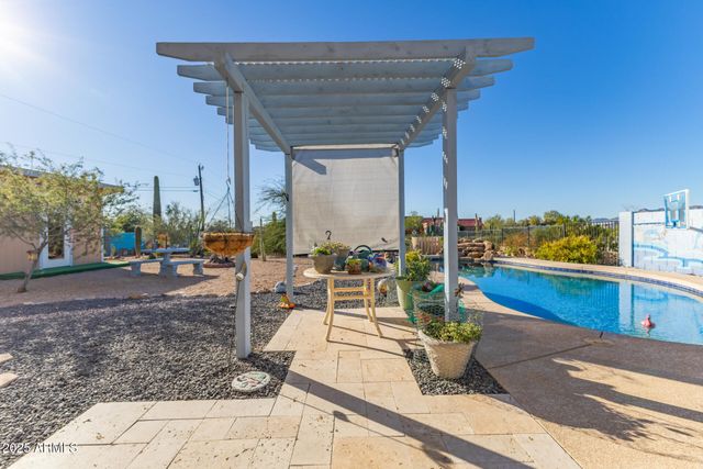 614 N TOMAHAWK Road, Apache Junction, AZ 85119