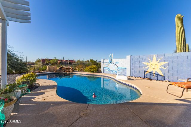 614 N TOMAHAWK Road, Apache Junction, AZ 85119