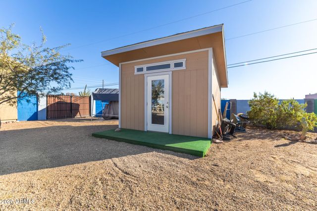 614 N TOMAHAWK Road, Apache Junction, AZ 85119