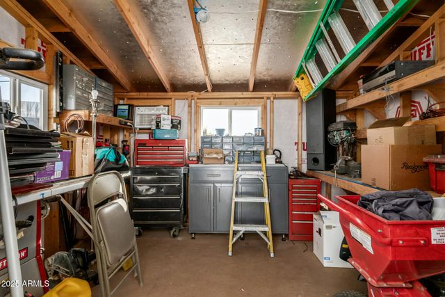 614 N TOMAHAWK Road, Apache Junction, AZ 85119