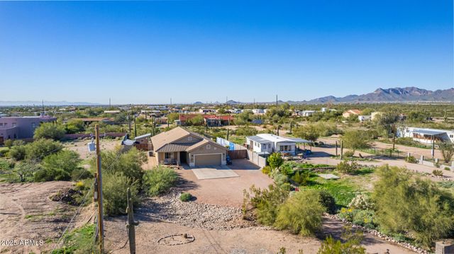 614 N TOMAHAWK Road, Apache Junction, AZ 85119
