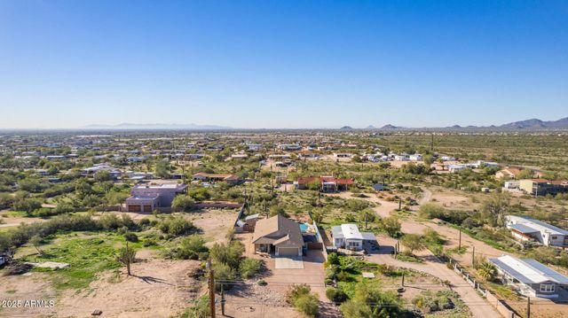 614 N TOMAHAWK Road, Apache Junction, AZ 85119