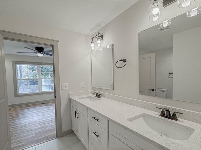 334 Code Circle, Seneca, SC 29678