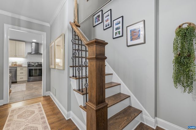 134 W PARK DR, Charlottesville, VA 22901