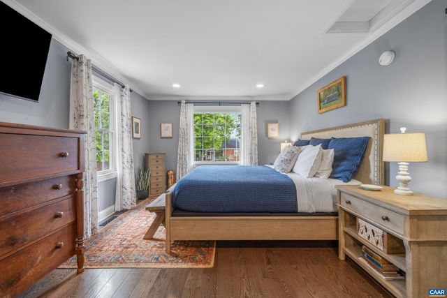 134 W PARK DR, Charlottesville, VA 22901