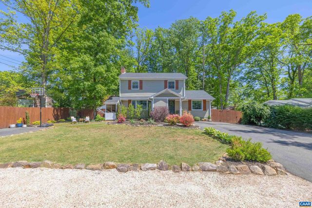 134 W PARK DR, Charlottesville, VA 22901