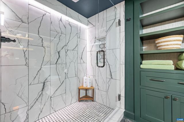 134 W PARK DR, Charlottesville, VA 22901