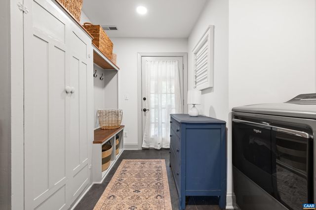 134 W PARK DR, Charlottesville, VA 22901