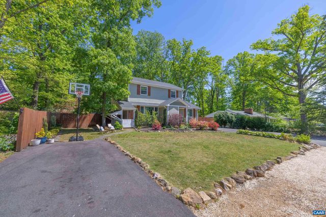 134 W PARK DR, Charlottesville, VA 22901