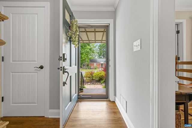 134 W PARK DR, Charlottesville, VA 22901
