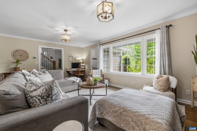 134 W PARK DR, Charlottesville, VA 22901