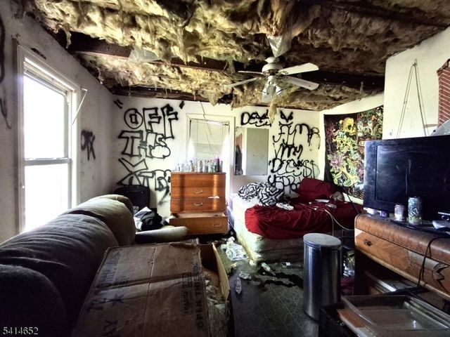 172 Maple Rd, Franklin Boro, NJ 07416