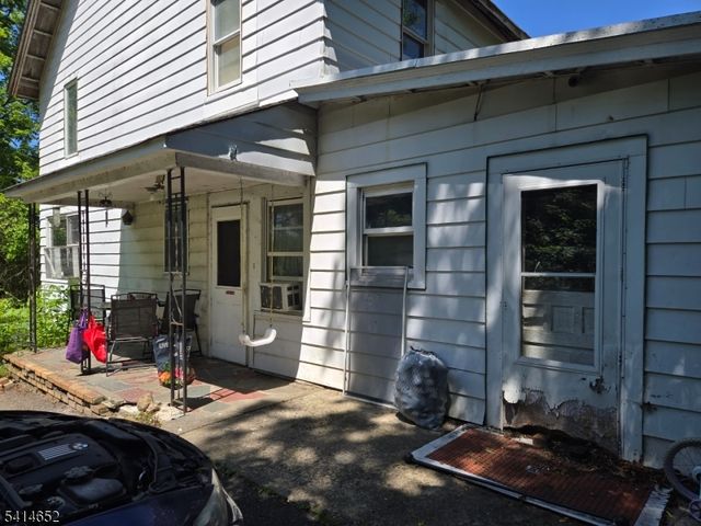 172 Maple Rd, Franklin Boro, NJ 07416