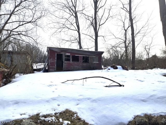 172 Maple Rd, Franklin Boro, NJ 07416