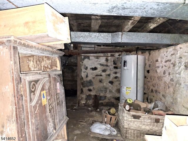 172 Maple Rd, Franklin Boro, NJ 07416