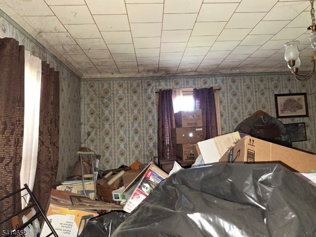 172 Maple Rd, Franklin Boro, NJ 07416