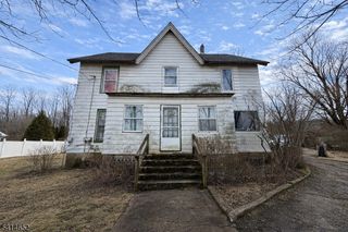 172 Maple Rd, Franklin Boro, NJ 07416