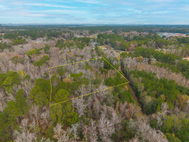 263 Haynesville Ext, Moncks Corner, SC 29461