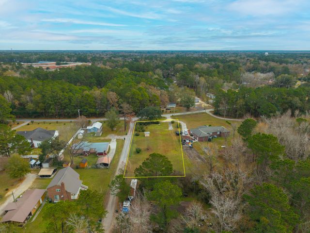 263 Haynesville Ext, Moncks Corner, SC 29461