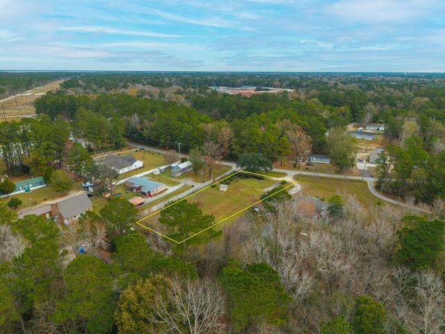 263 Haynesville Ext, Moncks Corner, SC 29461