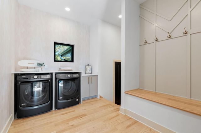 2040 Edgcumbe Road, Saint Paul, MN 55116