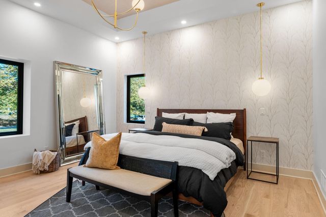 2040 Edgcumbe Road, Saint Paul, MN 55116