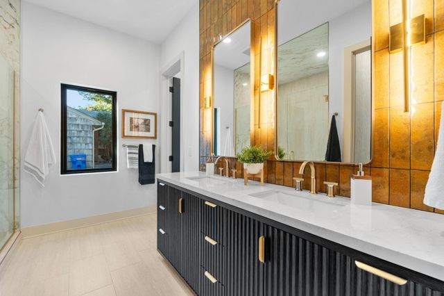 2040 Edgcumbe Road, Saint Paul, MN 55116