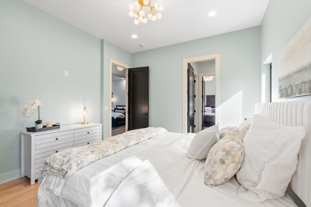 2040 Edgcumbe Road, Saint Paul, MN 55116