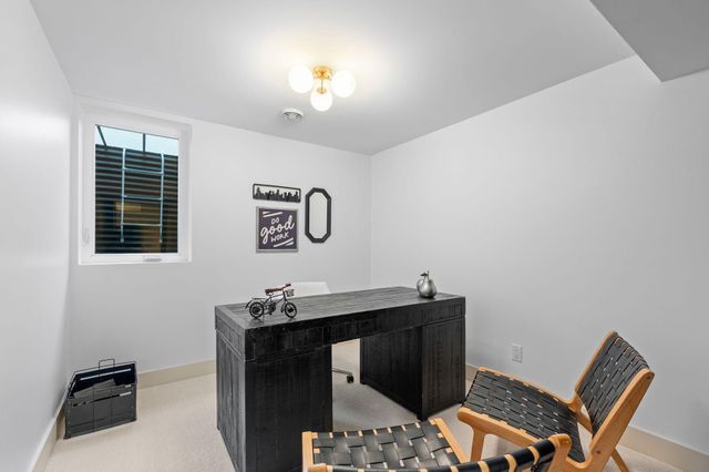 2040 Edgcumbe Road, Saint Paul, MN 55116