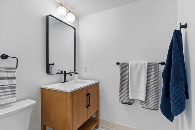 2040 Edgcumbe Road, Saint Paul, MN 55116