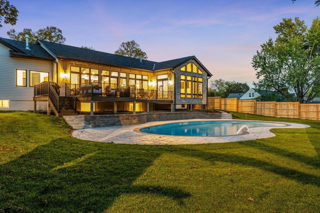 2040 Edgcumbe Road, Saint Paul, MN 55116