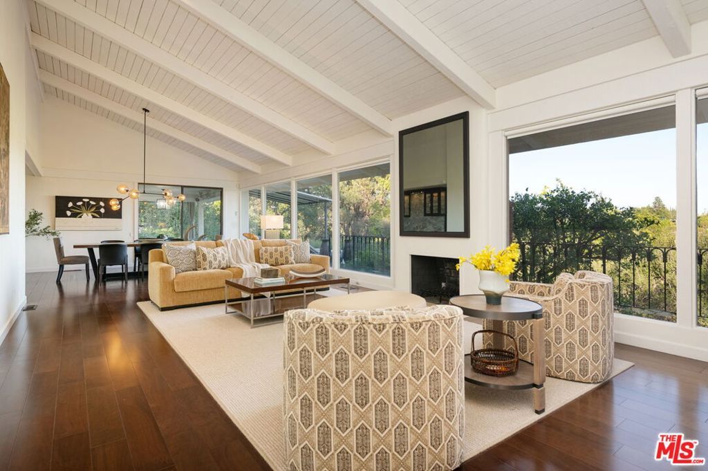 204 Ashdale Place, Los Angeles, CA 90049 — photo 3