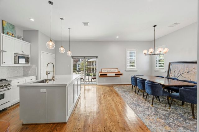 158 Vieux Carre Drive, Houston, TX 77009