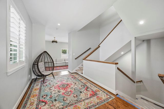 158 Vieux Carre Drive, Houston, TX 77009