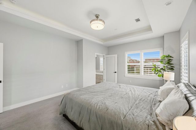158 Vieux Carre Drive, Houston, TX 77009