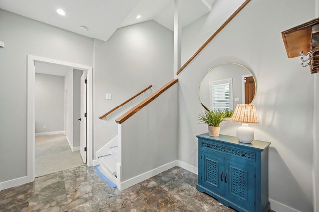 158 Vieux Carre Drive, Houston, TX 77009