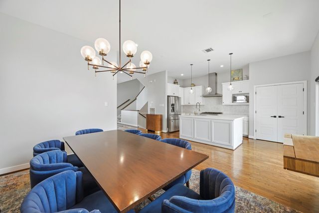 158 Vieux Carre Drive, Houston, TX 77009