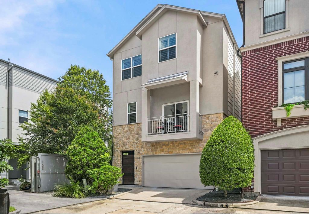 158 Vieux Carre Drive, Houston, TX 77009