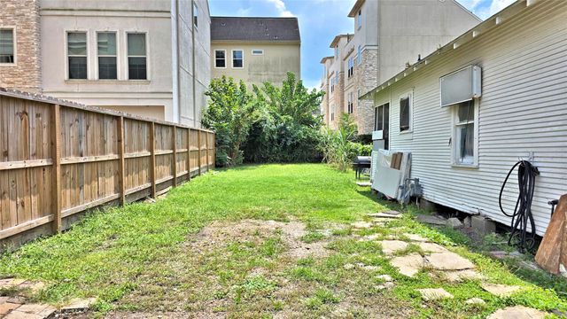 5217 Kansas Street, Houston, TX 77007