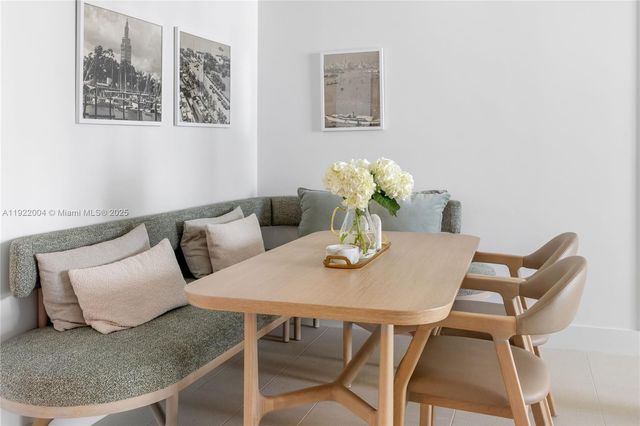 159 NE 6th St 3002, Miami, FL 33132