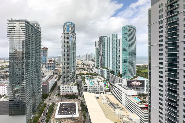 159 NE 6th St 3002, Miami, FL 33132