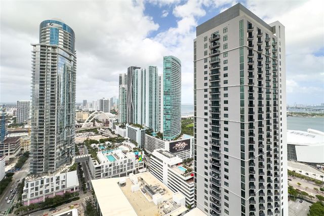 159 NE 6th St 3002, Miami, FL 33132