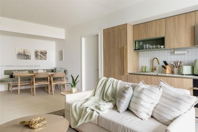 159 NE 6th St 3002, Miami, FL 33132