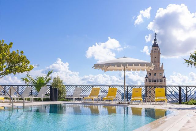 159 NE 6th St 3002, Miami, FL 33132